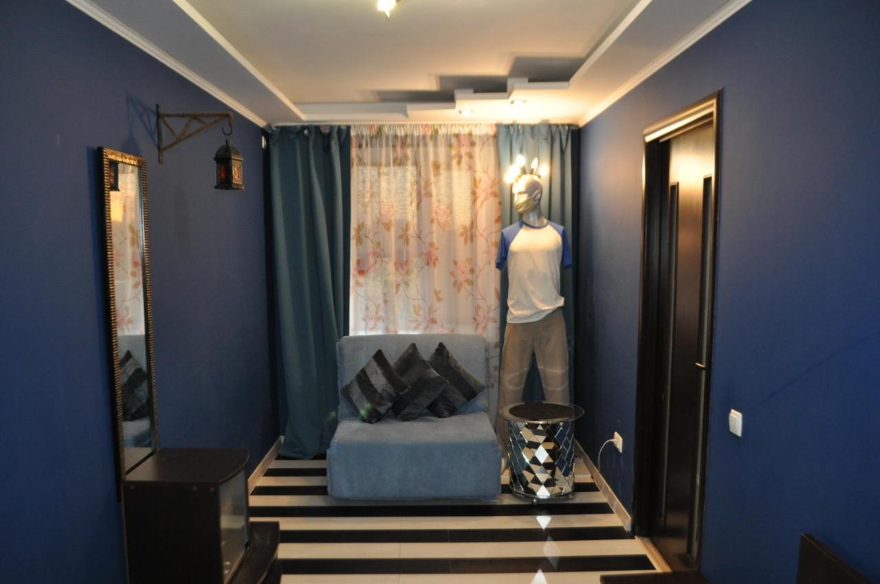 Dwell Apartments *