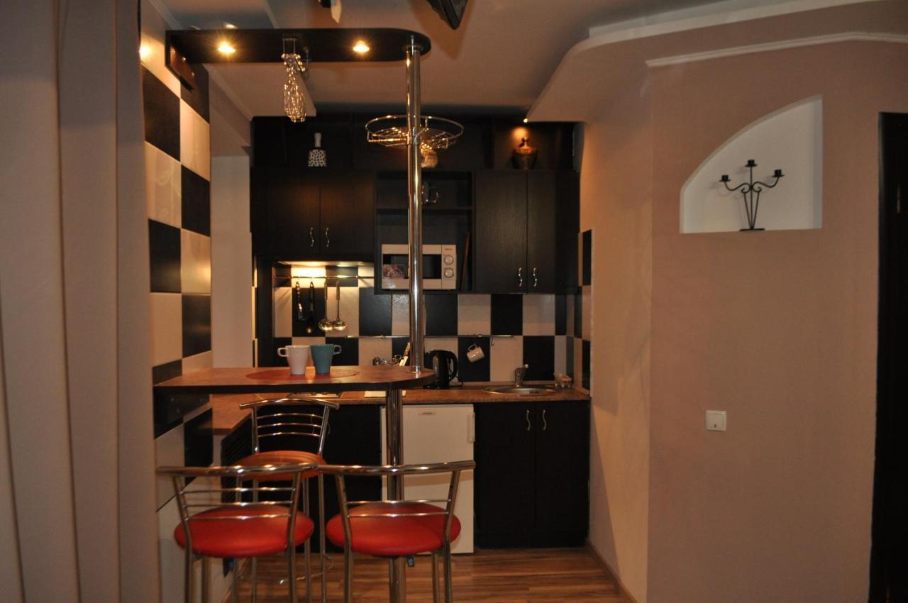 Apartment Dwell Apartments *